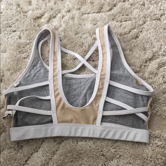 Vull sports bra - Picture 2 of 3